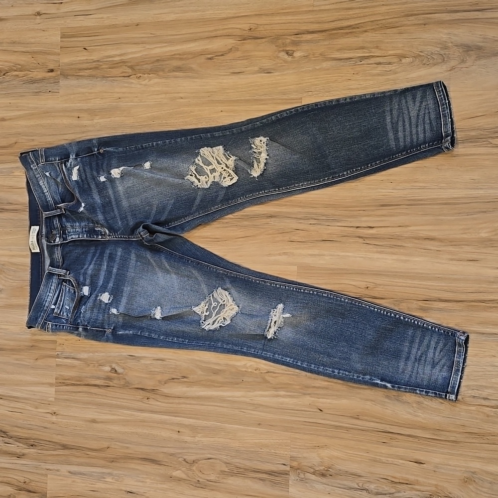Mudd Stretch Distressed Youth Jean